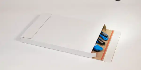 Brievenbusdoos A4+ Zijklep Wit (350 x 250 x 28 mm) - Afbeelding 2